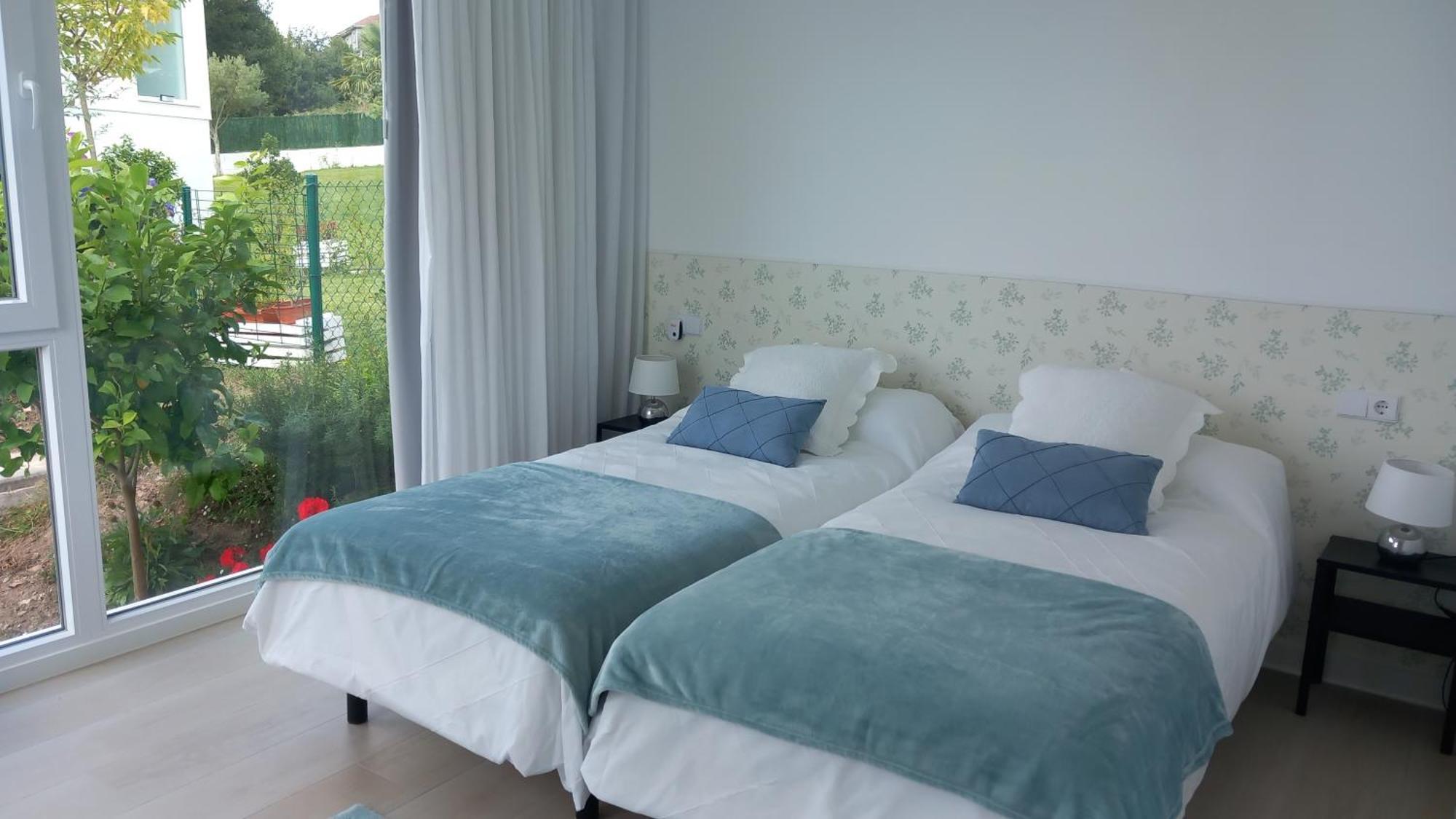Casas Turisticas Lar Jardin - Parking Privado Сантяго де Компостела Екстериор снимка
