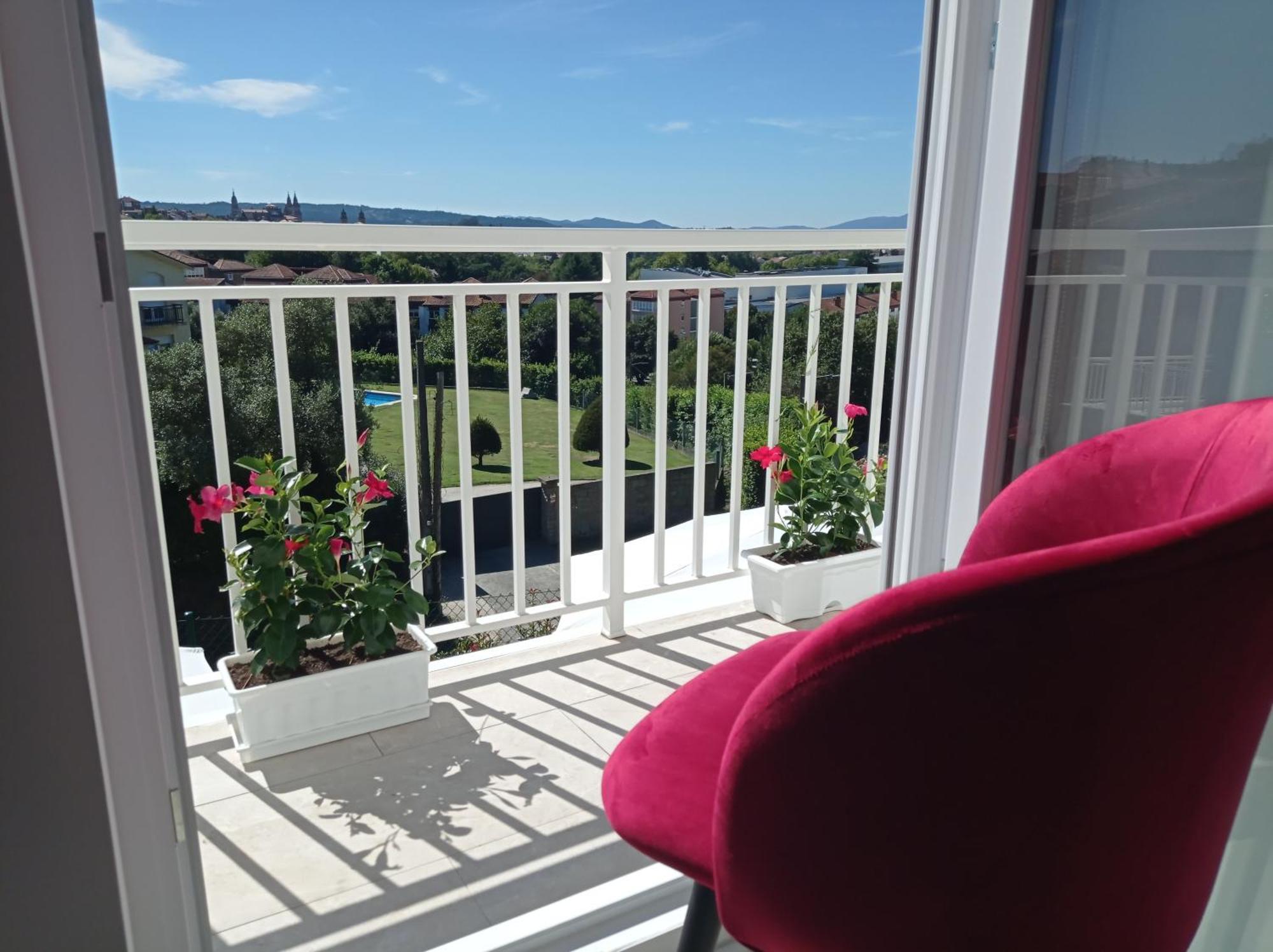Casas Turisticas Lar Jardin - Parking Privado Сантяго де Компостела Екстериор снимка