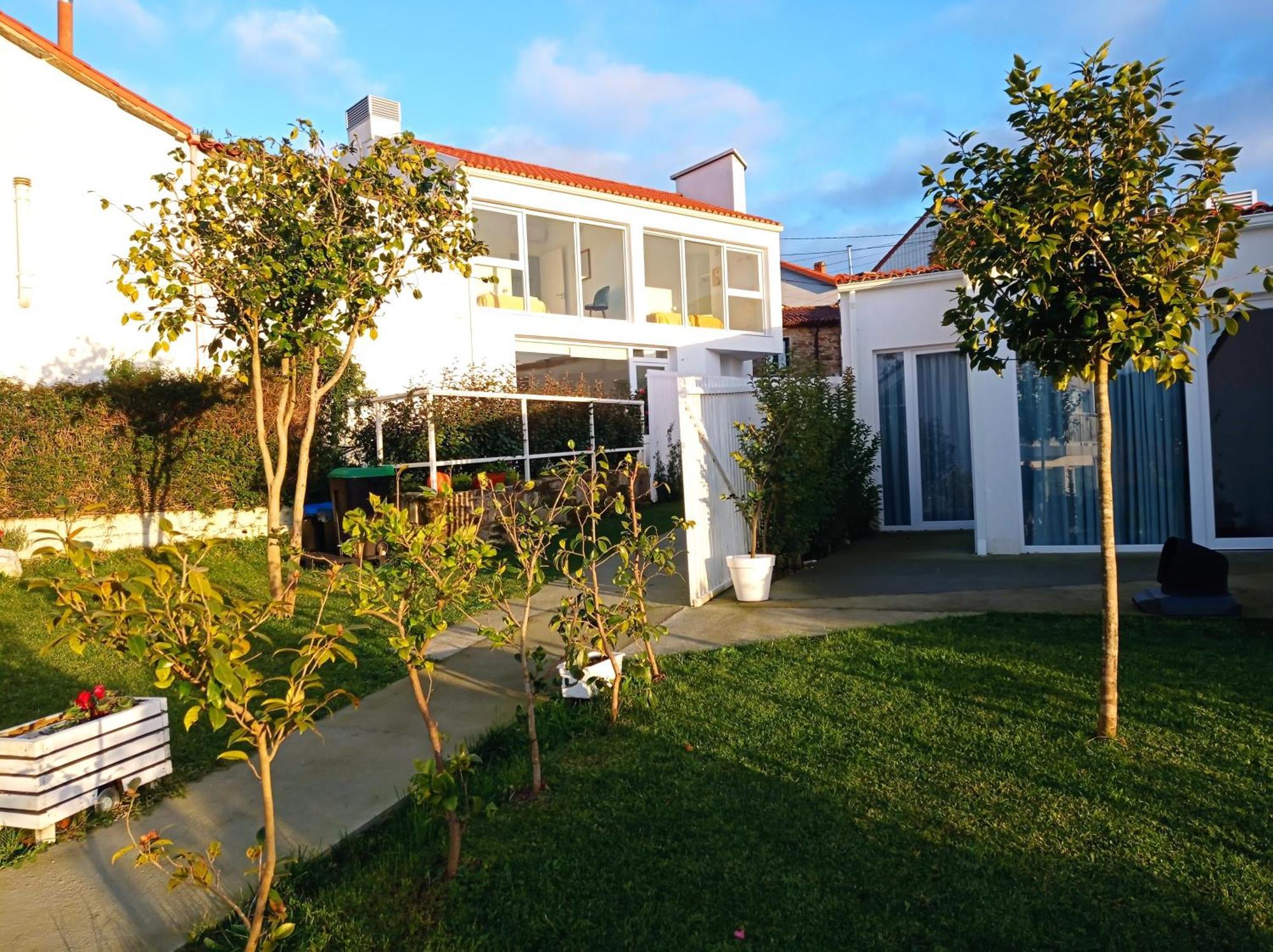 Casas Turisticas Lar Jardin - Parking Privado Сантяго де Компостела Стая снимка