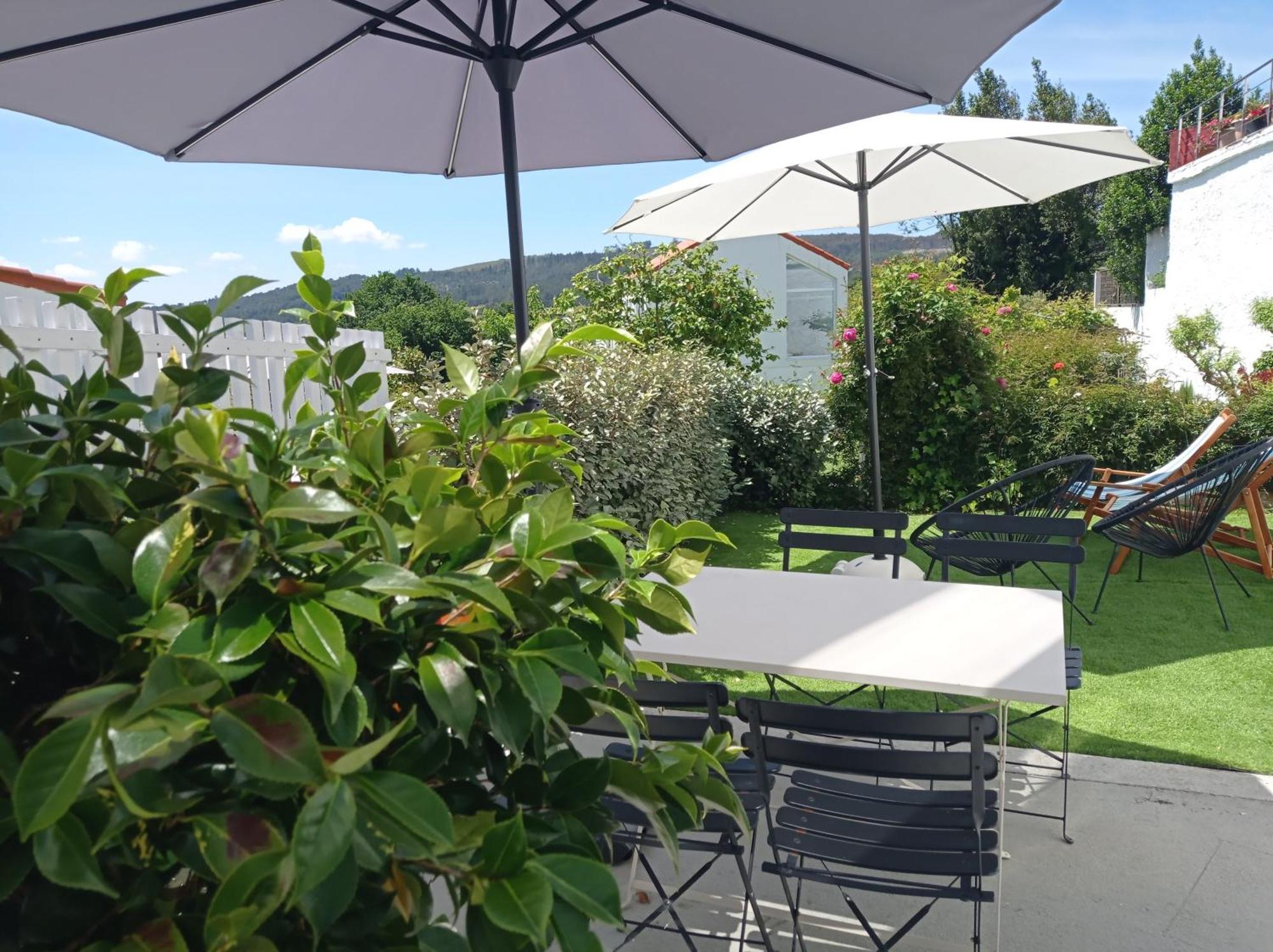 Casas Turisticas Lar Jardin - Parking Privado Сантяго де Компостела Екстериор снимка